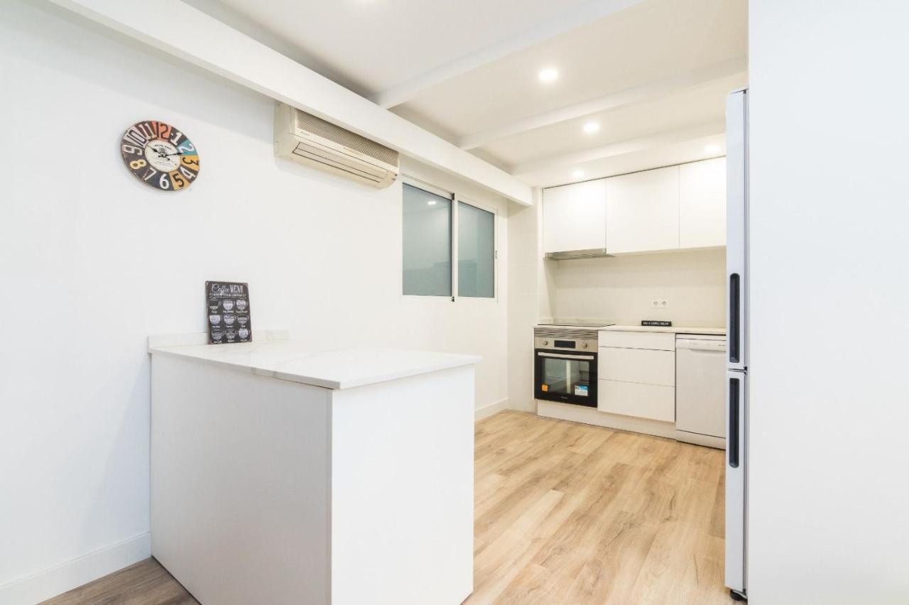 Hb Apartments - Apartamento Plaza Luceros Playa Alicante Loft Com Екстериор снимка